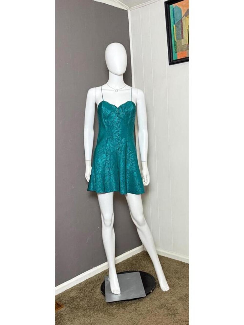 1980's Emerald Green Nightie from Victoria's Secret Satin Jacquard Gold Label Sm